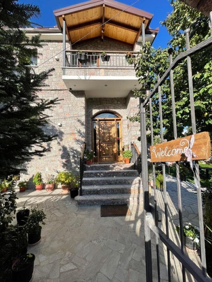 Bujtina Liana Voskopoje Hotel Exterior photo