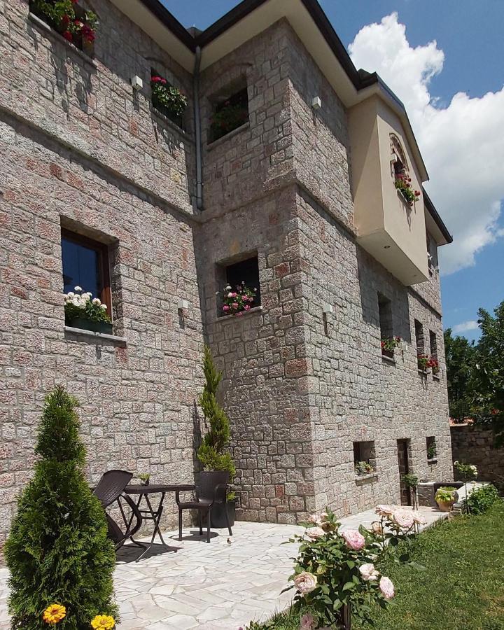 Bujtina Liana Voskopoje Hotel Exterior photo