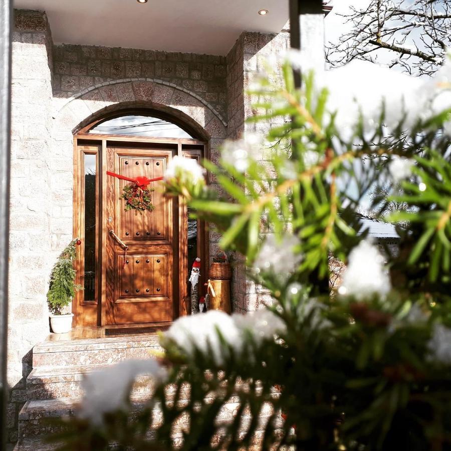 Bujtina Liana Voskopoje Hotel Exterior photo