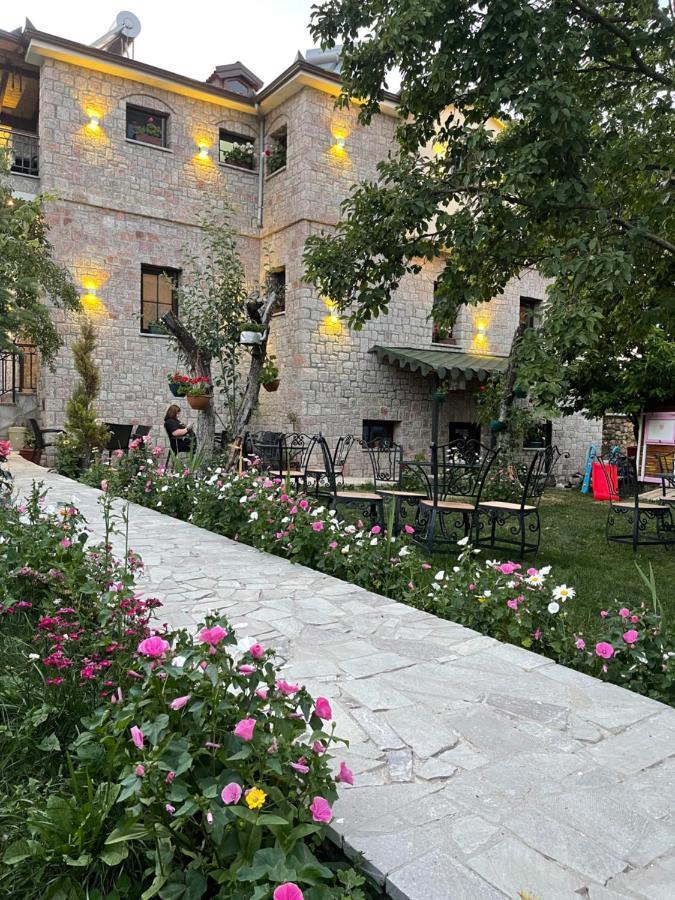 Bujtina Liana Voskopoje Hotel Exterior photo
