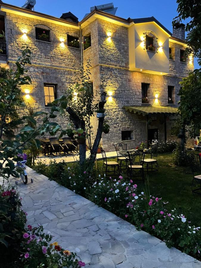 Bujtina Liana Voskopoje Hotel Exterior photo
